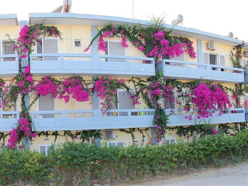 Michel Apartments Amoudara Lasithiou Buitenkant foto