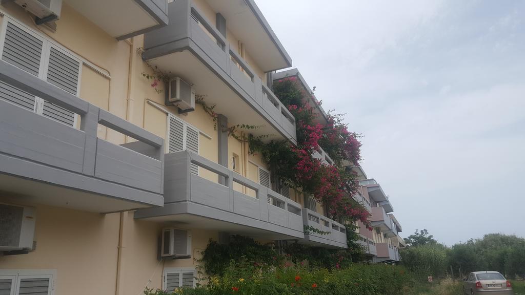 Michel Apartments Amoudara Lasithiou Buitenkant foto